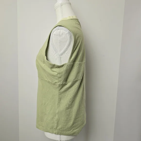 Arc'teryx Sleeveless Blouse, Sz L (Ptp 18") - Picture 5 of 7
